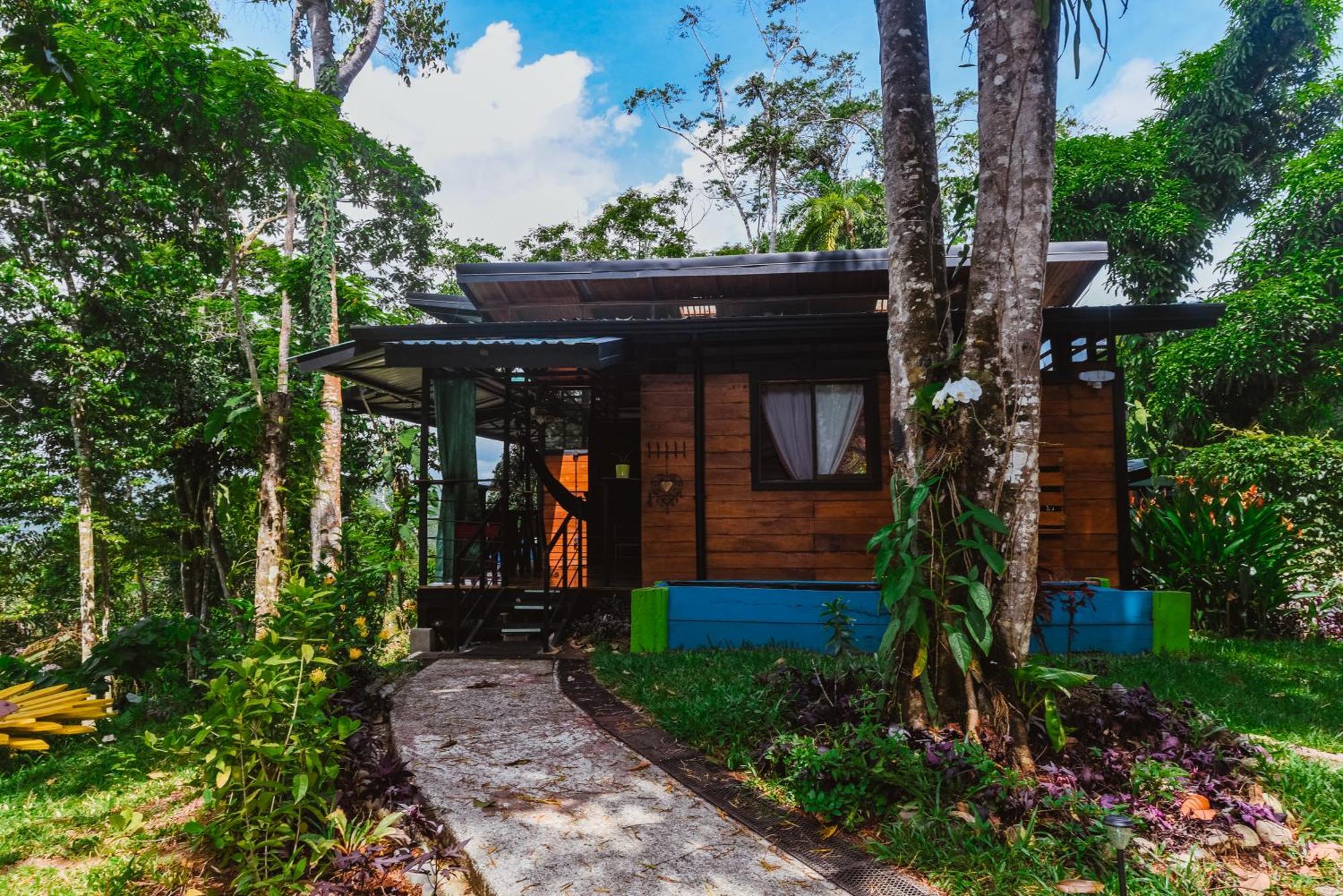Selva Madre Eco-Sanctuary Aparthotel Cahuita Exterior photo